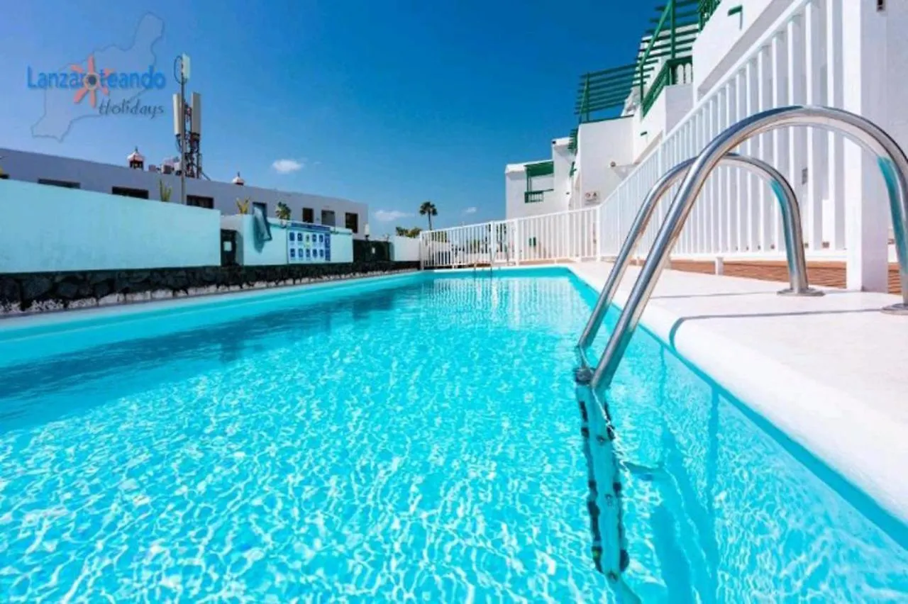 Beautiful Spacious 1-Bed Apartment With Aircon Puerto del Carmen  0*, Puerto del Carmen (Lanzarote) España